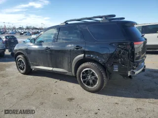 2024 Nissan Pathfinder Rock Creek with VIN 5N1DR3BDXRC293602, listed as a Copart auction lot 42968645 with 1,800 mi miles and Salvage Title. Bid and sale history available at carsss.com. Image 2.