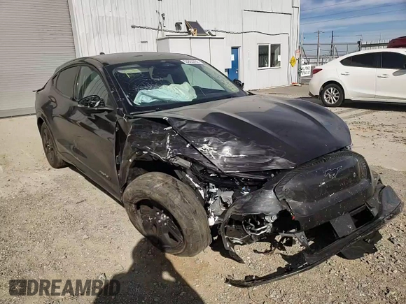2022 Ford Mustang Mach-E California Route 1 z VIN 3FMTK2R72NMA02626, wystawiony jako Copart lot #63863292 z przebiegiem Nie podano mil oraz . Historia ofert i sprzedaży dostępna na DreamBid. Obrazek 11.