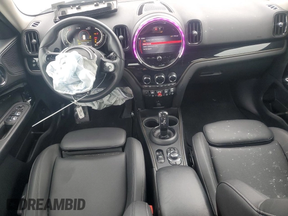 2024 MINI Countryman Cooper S with VIN WMZ83BR04R3S03381, listed as a Copart auction lot 56331665 with 33,215 mi miles and Salvage title. Bid and sale history available at DreamBid. Image 8.