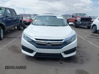 2018 Honda Civic EX с VIN 2HGFC2F73JH568243, выставлен на аукционе IAAI как лот 42215947 с пробегом 98 660 миль миль и . История ставок и продаж доступна на DreamBid. Изображение 12.