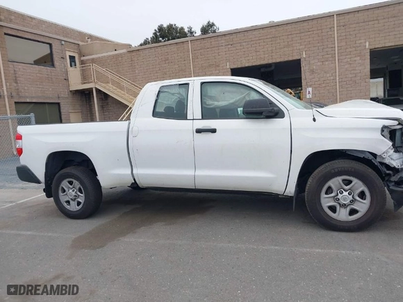 2015 Toyota Tundra 2WD Truck SR with VIN 5TFRM5F11FX092437, listed as a IAAI auction lot 37873233 with NaN miles. Bid and sale history available at carsss.com. Image 13.