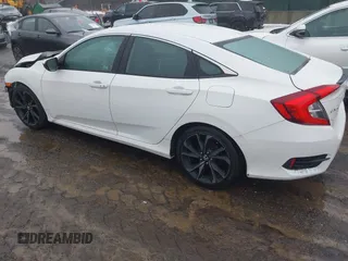 2020 Honda Civic Sedan Sport with VIN 19XFC2F83LE215734, listed as a IAAI auction lot 41553147 with 31,337 mi miles. Bid and sale history available at carsss.com. Image 3.