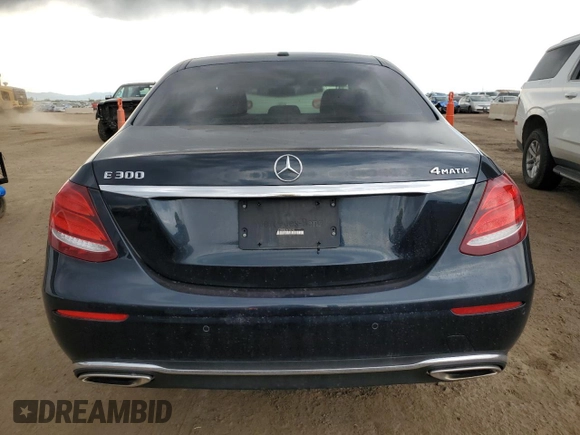 2017 Mercedes-Benz E 300 Luxury with VIN WDDZF4KB4HA185743, listed as a Copart auction lot 60297705 with 96,774 mi miles and Clean title. Bid and sale history available at DreamBid. Image 6.