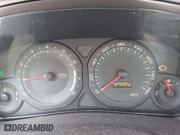 2004 Cadillac CTS z VIN 1G6DM577X40125926, wystawiony jako IAAI lot #42363599 z przebiegiem 187 600 mil mil oraz . Historia ofert i sprzedaży dostępna na DreamBid. Obrazek 7.