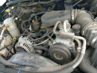 1999 Chevrolet S-10 LS с VIN 1GCCS19X8X8160572, выставлен на аукционе IAAI как лот 42712147 с пробегом 150 886 миль миль и . История ставок и продаж доступна на DreamBid. Изображение 19.