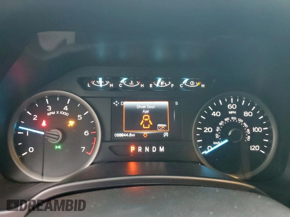 2019 Ford F-150 XL z VIN 1FTEW1CPXKKD88932, wystawiony jako Copart lot #54107895 z przebiegiem 58 944 mil mil oraz Czysty tytuł • Clean title. Historia ofert i sprzedaży dostępna na DreamBid. Obrazek 9.