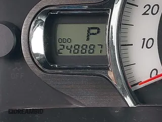 2012 Toyota Sienna SE с VIN 5TDXK3DC3CS268136, выставлен на аукционе IAAI как лот 42153110 с пробегом 248 887 миль миль и . История ставок и продаж доступна на DreamBid. Изображение 16.