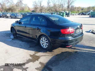 2012 Volkswagen Jetta SE с VIN 3VWDP7AJXCM362588, выставлен на аукционе IAAI как лот 41951625 с пробегом 210 159 миль миль и . История ставок и продаж доступна на DreamBid. Изображение 3.