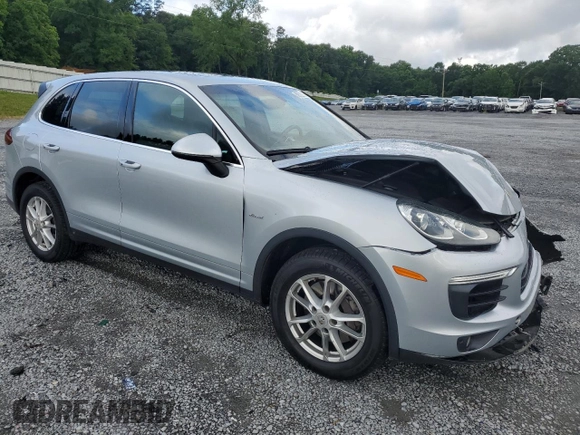 2015 Porsche Cayenne Diesel with VIN WP1AF2A2XFLA43278, listed as a Copart auction lot 59022555 with 151,469 mi miles and Salvage title. Bid and sale history available at DreamBid. Image 4.