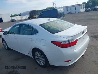 2013 Lexus ES 300h with VIN JTHBW1GG9D2026119, listed as a IAAI auction lot 42199139 with 187,412 mi miles and . Bid and sale history available at DreamBid. Image 3.