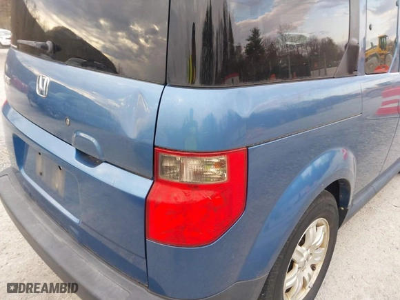 2008 Honda Element EX with VIN 5J6YH28718L001509, listed as a IAAI auction lot 41893455 with 196,666 mi miles. Bid and sale history available at carsss.com. Image 6.
