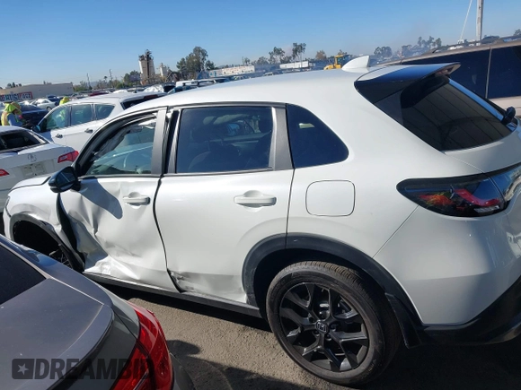 2024 Honda HR-V Sport with VIN 3CZRZ2H57RM743851, listed as a IAAI auction lot 41060626 with 14,786 mi miles. Bid and sale history available at carsss.com. Image 14.