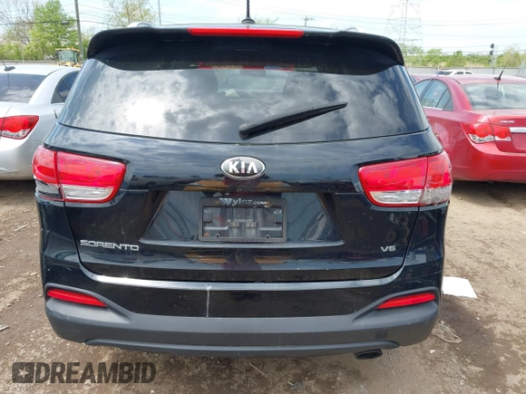 2016 Kia Sorento LX with VIN 5XYPGDA5XGG168325, listed as a IAAI auction lot 42123471 with 267,254 mi miles. Bid and sale history available at carsss.com. Image 16.