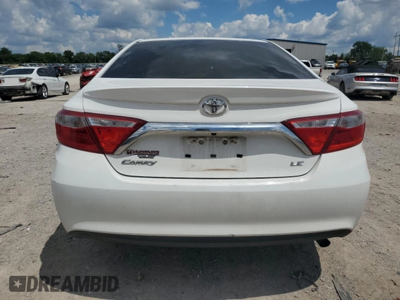 2015 Toyota Camry XLE z VIN 4T4BF1FK7FR480451, wystawiony jako Copart lot #56306545 z przebiegiem 175 173 mil mil oraz Szkoda całkowita • Salvage title. Historia ofert i sprzedaży dostępna na DreamBid. Obrazek 6.