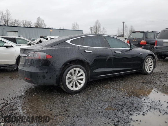 2018 Tesla Model S 75D с VIN 5YJSA1E26JF261691, выставлен на аукционе Copart как лот 45222545 с пробегом 121 600 миль миль и Списание • Salvage title. История ставок и продаж доступна на DreamBid. Изображение 3.