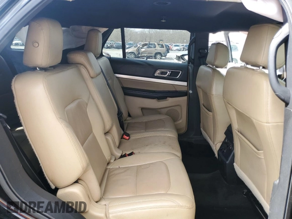 2017 Ford Explorer XLT z VIN 1FM5K7D85HGA35690, wystawiony jako Copart lot #47693985 z przebiegiem 171 884 mil mil oraz Szkoda całkowita • Salvage title. Historia ofert i sprzedaży dostępna na DreamBid. Obrazek 11.