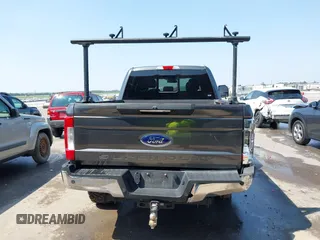 2019 Ford F-250 XL with VIN 1FT7W2BT9KED11352, listed as a IAAI auction lot 42442144 with 123,664 mi miles and . Bid and sale history available at DreamBid. Image 17.