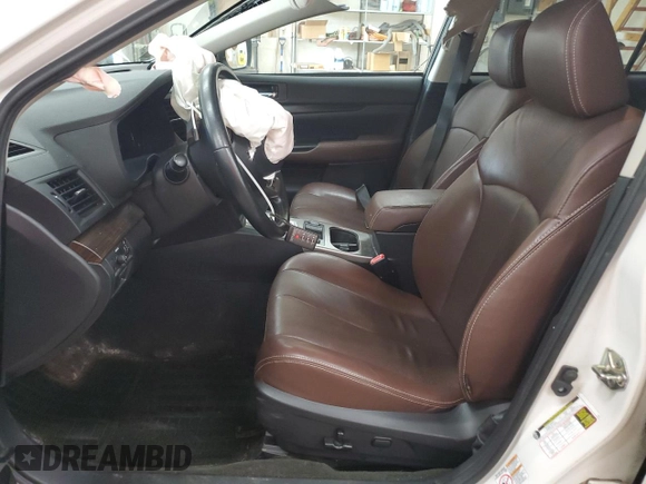2014 Subaru Outback Limited z VIN 4S4BRCPC4E3253761, wystawiony jako Copart lot #60633085 z przebiegiem 131 159 mil mil oraz Szkoda całkowita • Salvage title. Historia ofert i sprzedaży dostępna na DreamBid. Obrazek 7.