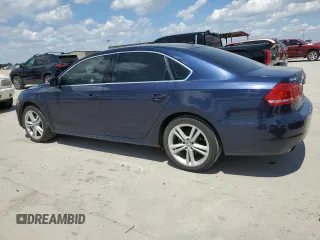 2014 Volkswagen Passat SE z VIN 1VWBS7A39EC065372, wystawiony jako Copart lot #56692415 z przebiegiem 83 257 mil mil oraz Szkoda całkowita • Salvage title. Historia ofert i sprzedaży dostępna na DreamBid. Obrazek 2.