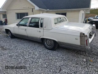 1991 Cadillac Brougham z VIN 1G6DW54E6MR710852, wystawiony jako Copart lot #76027004 z przebiegiem Nie podano mil oraz Szkody całkowita. Historia ofert i sprzedaży dostępna na DreamBid. Obrazek 2.