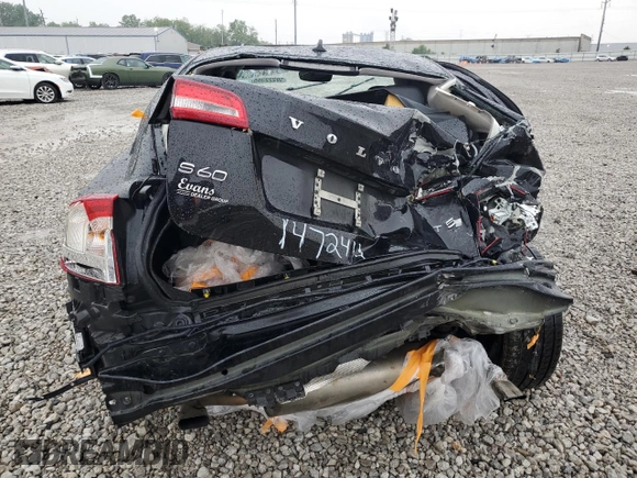 2017 Volvo S60 Inscription z VIN LYV402HK2HB147244, wystawiony jako Copart lot #59222355 z przebiegiem Nie podano mil oraz Szkoda całkowita • Salvage title. Historia ofert i sprzedaży dostępna na DreamBid. Obrazek 6.