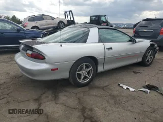 1997 Chevrolet Camaro z VIN 2G1FP22K8V2156852, wystawiony jako Copart lot #51080085 z przebiegiem 163 068 mil mil oraz Szkoda całkowita • Salvage title. Historia ofert i sprzedaży dostępna na DreamBid. Obrazek 3.