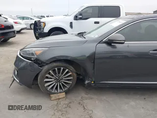 2018 Kia Cadenza Premium with VIN KNALC4J19J5098126, listed as a IAAI auction lot 41583473 with 79,360 mi miles. Bid and sale history available at carsss.com. Image 17.