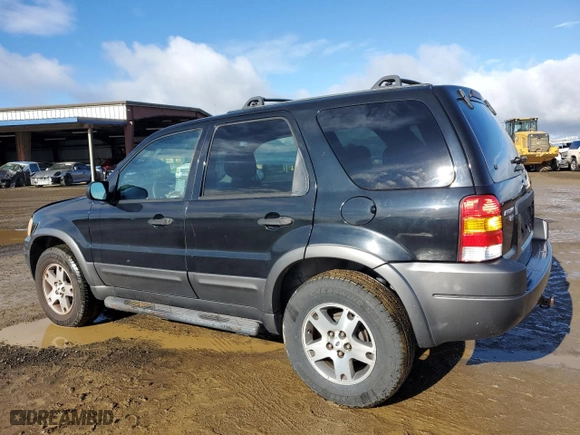 2004 Ford Escape XLT with VIN 1FMCU03114KA97656, listed as a Copart auction lot 48920965 with 229,620 mi miles and Salvage Title. Bid and sale history available at carsss.com. Image 2.
