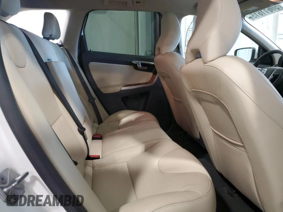 2017 Volvo XC60 Inscription с VIN YV440MDU0H2106595, выставлен на аукционе Copart как лот 50611615 с пробегом 71 061 миль миль и Списание • Salvage title. История ставок и продаж доступна на DreamBid. Изображение 11.
