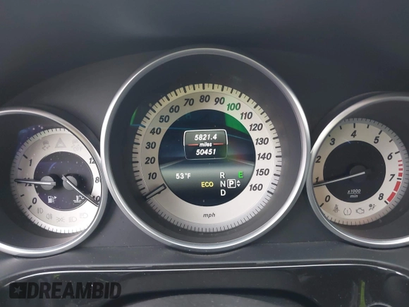 2014 Mercedes-Benz E 550 Sport with VIN WDDHF9BBXEA940995, listed as a IAAI auction lot 41872452 with 50,451 mi miles and . Bid and sale history available at DreamBid. Image 7.