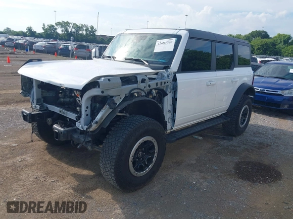 2023 Ford Bronco z VIN 1FMEE5DP2PLB01735, wystawiony jako IAAI lot #42687705 z przebiegiem 40 284 mil mil oraz . Historia ofert i sprzedaży dostępna na DreamBid. Obrazek 17.