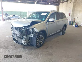 2020 Mitsubishi Outlander ES z VIN JA4AZ3A34LZ044369, wystawiony jako IAAI lot #42170949 z przebiegiem 133 730 mil mil oraz . Historia ofert i sprzedaży dostępna na DreamBid. Obrazek 17.