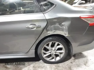 2015 Nissan Sentra SL z VIN 3N1AB7AP3FY345821, wystawiony jako IAAI lot #42319371 z przebiegiem 66 983 mil mil oraz . Historia ofert i sprzedaży dostępna na DreamBid. Obrazek 18.