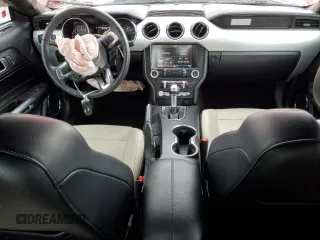 2015 Ford Mustang EcoBoost z VIN 1FA6P8TH8F5378204, wystawiony jako Copart lot #49184795 z przebiegiem 74 790 mil mil oraz Szkoda całkowita • Salvage title. Historia ofert i sprzedaży dostępna na DreamBid. Obrazek 8.