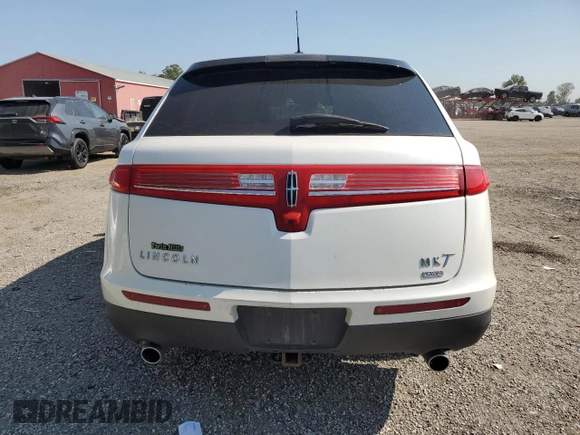 2011 Lincoln MKT with VIN 2LMHJ5AR1BBJ52039, listed as a Copart auction lot 72280004 with 275,945 mi miles and Clean Title. Bid and sale history available at DreamBid. Image 6.