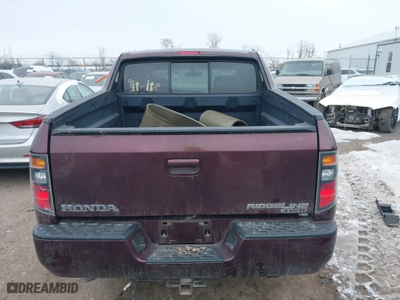 2008 Honda Ridgeline RTX with VIN 2HJYK16358H523506, listed as a IAAI auction lot 41413552 with 271,210 mi miles. Bid and sale history available at carsss.com. Image 16.