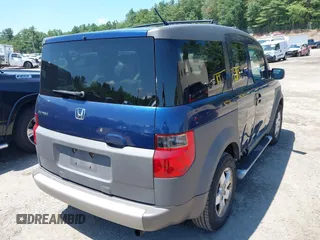 2003 Honda Element EX z VIN 5J6YH28583L013874, wystawiony jako IAAI lot #42516680 z przebiegiem 326 804 mil mil oraz . Historia ofert i sprzedaży dostępna na DreamBid. Obrazek 4.
