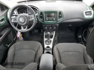 2018 Jeep Compass Sport z VIN 3C4NJCAB3JT123431, wystawiony jako Copart lot #63045144 z przebiegiem 118 849 mil mil oraz Szkoda całkowita • Salvage title. Historia ofert i sprzedaży dostępna na DreamBid. Obrazek 8.