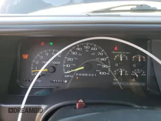 1999 Chevrolet Suburban with VIN 3GNEC16R3XG257322, listed as a Copart auction lot 77601224 with 196,923 mi miles and Salvage Title. Bid and sale history available at carsss.com. Image 9.