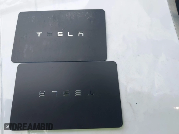 2020 Tesla Model 3 Performance z VIN 5YJ3E1EC9LF641242, wystawiony jako IAAI lot #42380146 z przebiegiem Nie podano mil oraz . Historia ofert i sprzedaży dostępna na DreamBid. Obrazek 11.