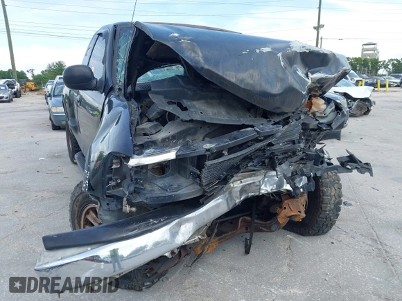 2003 Ford F-150 с VIN 1FTRX08W23KD54820, выставлен на аукционе IAAI как лот 41864704 с пробегом Не указан миль и . История ставок и продаж доступна на DreamBid. Изображение 13.