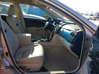 2013 Toyota Camry L with VIN 4T4BF1FK8DR329499, listed as a IAAI auction lot 41481652 with 58,315 mi miles. Bid and sale history available at carsss.com. Image 5.