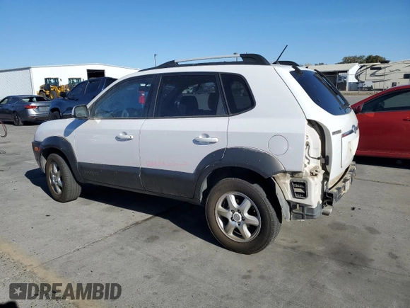 2005 Hyundai Tucson GLS with VIN KM8JN12D95U085444, listed as a Copart auction lot 81137804 with 272,345 mi miles and Salvage Title. Bid and sale history available at carsss.com. Image 2.