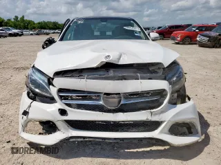 2017 Mercedes-Benz C 300 with VIN 55SWF4JB7HU218562, listed as a Copart auction lot 84449414 with 91,073 mi miles and Salvage title. Bid and sale history available at DreamBid. Image 5.