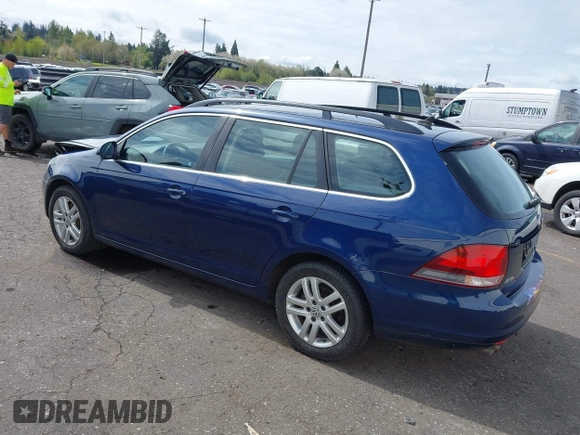 2014 Volkswagen Jetta TDI w/Sunroof & Nav с VIN 3VWPL7AJ6EM627504, выставлен на аукционе IAAI как лот 41970302 с пробегом 62 769 миль миль и . История ставок и продаж доступна на DreamBid. Изображение 3.