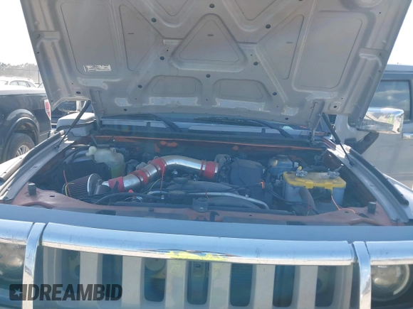 2007 Hummer H3 SUV with VIN 5GTDN13E878109598, listed as a IAAI auction lot 42123800 with 204,726 mi miles and . Bid and sale history available at DreamBid. Image 10.