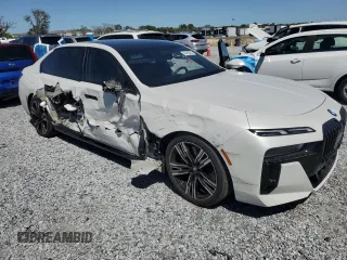 2023 BMW 7 Series 740i z VIN WBA23EH05PCN58157, wystawiony jako Copart lot #49460585 z przebiegiem Nie podano mil oraz Szkoda całkowita • Salvage title. Historia ofert i sprzedaży dostępna na DreamBid. Obrazek 4.