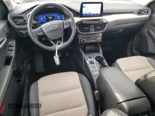 2022 Ford Escape Titanium Plug-In Hybrid с VIN 1FMCU0LZ8NUB45858, выставлен на аукционе Copart как лот 84727544 с пробегом 8 612 миль миль и Списание • Salvage title. История ставок и продаж доступна на DreamBid. Изображение 8.
