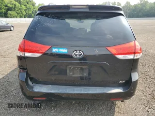 2013 Toyota Sienna XLE AAS with VIN 5TDYK3DCXDS333750, listed as a Copart auction lot 60894295 with 154,400 mi miles and Salvage title. Bid and sale history available at DreamBid. Image 6.