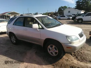 2001 Lexus RX 300 with VIN JTJHF10U110188231, listed as a IAAI auction lot 42135609 with 236,462 mi miles. Bid and sale history available at carsss.com. Image 1.